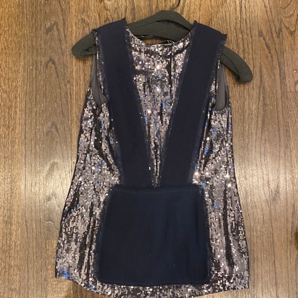 3.1 Phillip Lim Liquid Sequin V Neck Top with pintucked chiffon - Picture 10 of 11